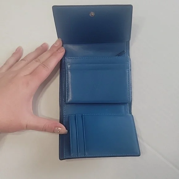 MCM Viesto Berlin 3 Fold Silver Leather Monogram Unisex Wallet - Picture 6 of 12